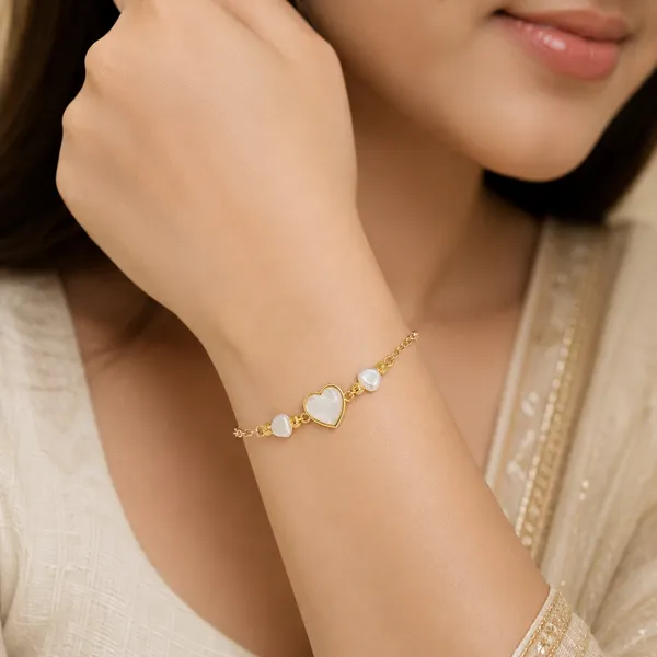 Premium_Mother_of_Pearl_Heart_Charm_Stainless_Steel_Bracelet_|_Gold_Finish_|_Anti_Tarnish_|_Waterproof_|_Adjustable_Bracelet_for_Women_&_Girls