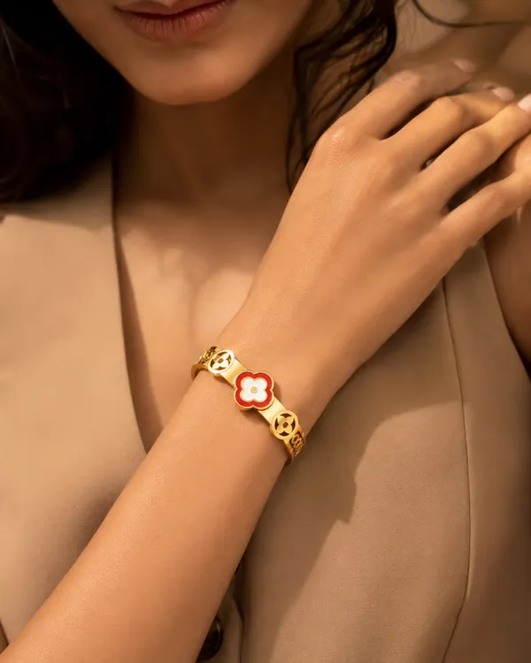 Ruby_Clover_Elegance_Kada_–_1_Gram_Gold_Plated_Bracelet