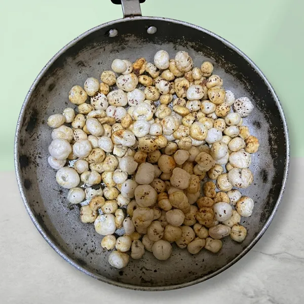 Kunwars_90_Roasted_White_Makhana_Fox_Nuts