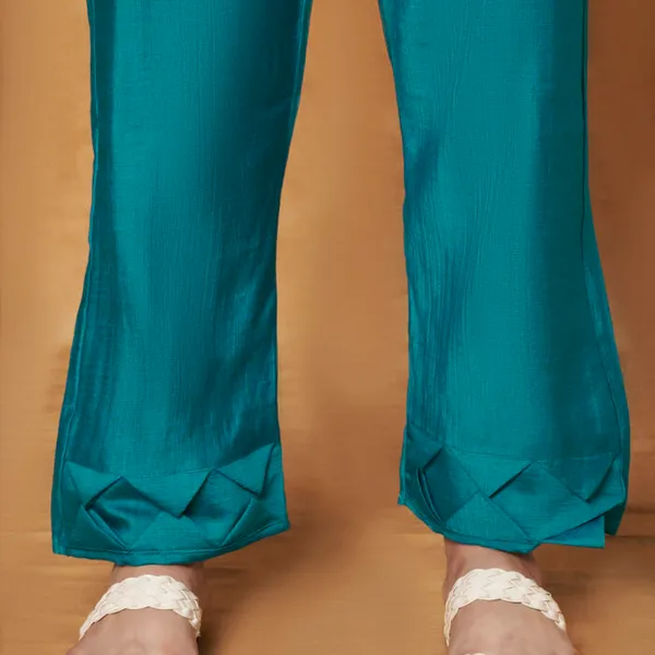 Blue_Cotton_And_Polyester_Balloon_Sleeve_Embroidered_Co-Ord_Set_For_Women