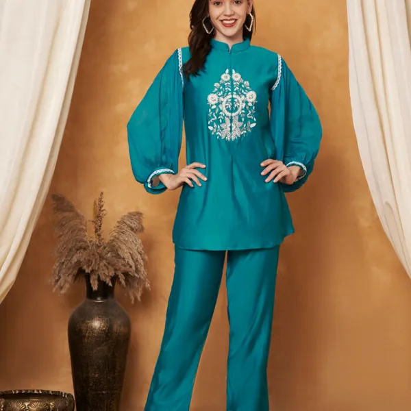 Blue_Cotton_And_Polyester_Balloon_Sleeve_Embroidered_Co-Ord_Set_For_Women