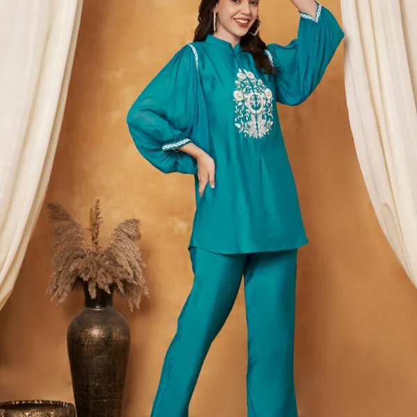 Blue_Cotton_And_Polyester_Balloon_Sleeve_Embroidered_Co-Ord_Set_For_Women