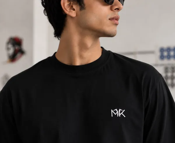 COTTON_BLACK_MENS_ROUNDNECK_CASUAL_TSHIRT