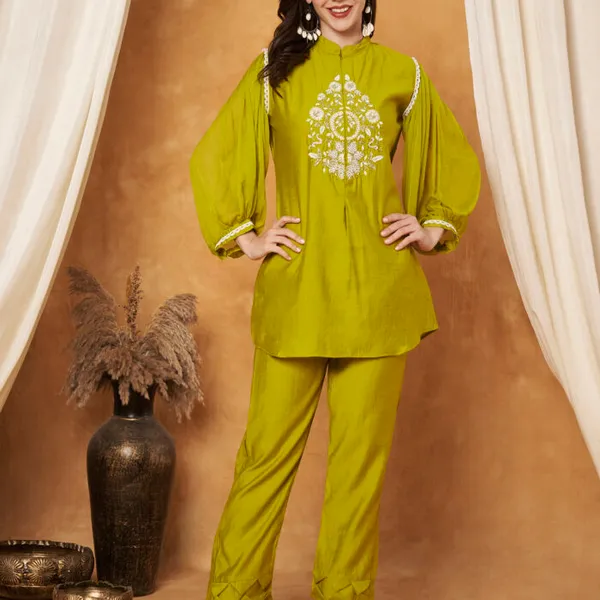 Lime_Green_Cotton_And_Polyester_Balloon_Sleeve_Embroidered_Co-Ord_Set_For_Women