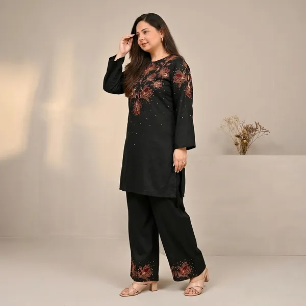 Black_Cotton_Embroidered_Kurta_Pant_Set_For_Women
