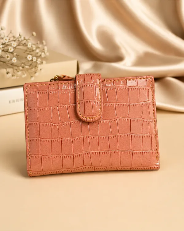 AKAVA_Vegan_Leather_Women's_Glossy_Wallet_with_botton_closure