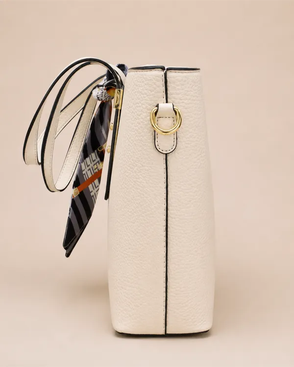 AKAVA_Essence_Tote_-_Butter_White