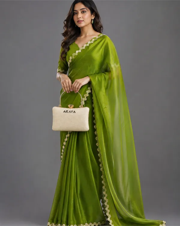AKAVA_Royale_Bridal_Clutch_-_Snow_White