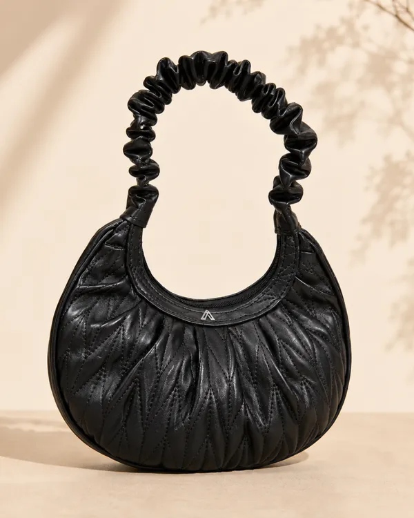 AKAVA_Ruched_Hobo_Bag_Classic_Noir