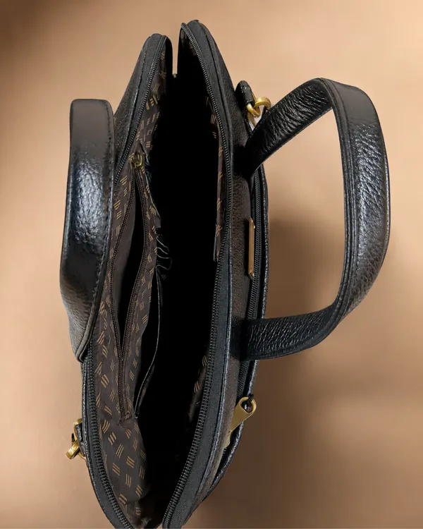 AKAVA_Natural_Leather_Executive_Laptop_Bag