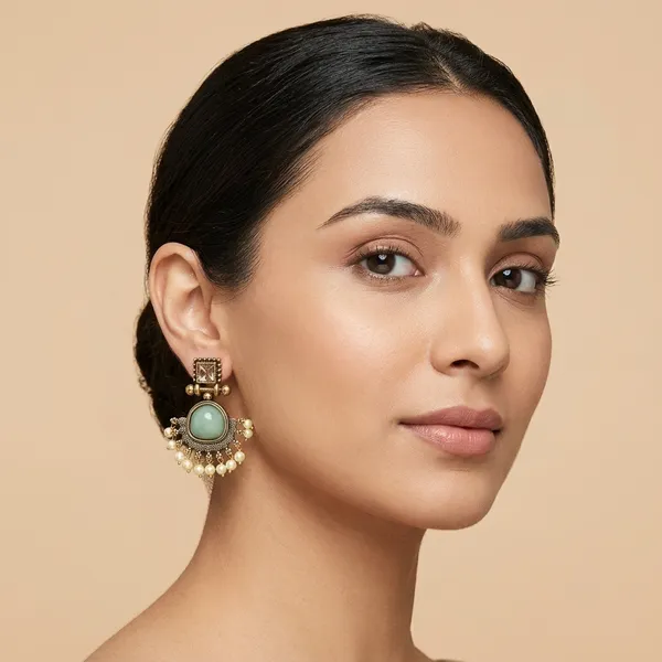 Antique_Gold_Pearl_Drop_Earrings_With_Green_Stone