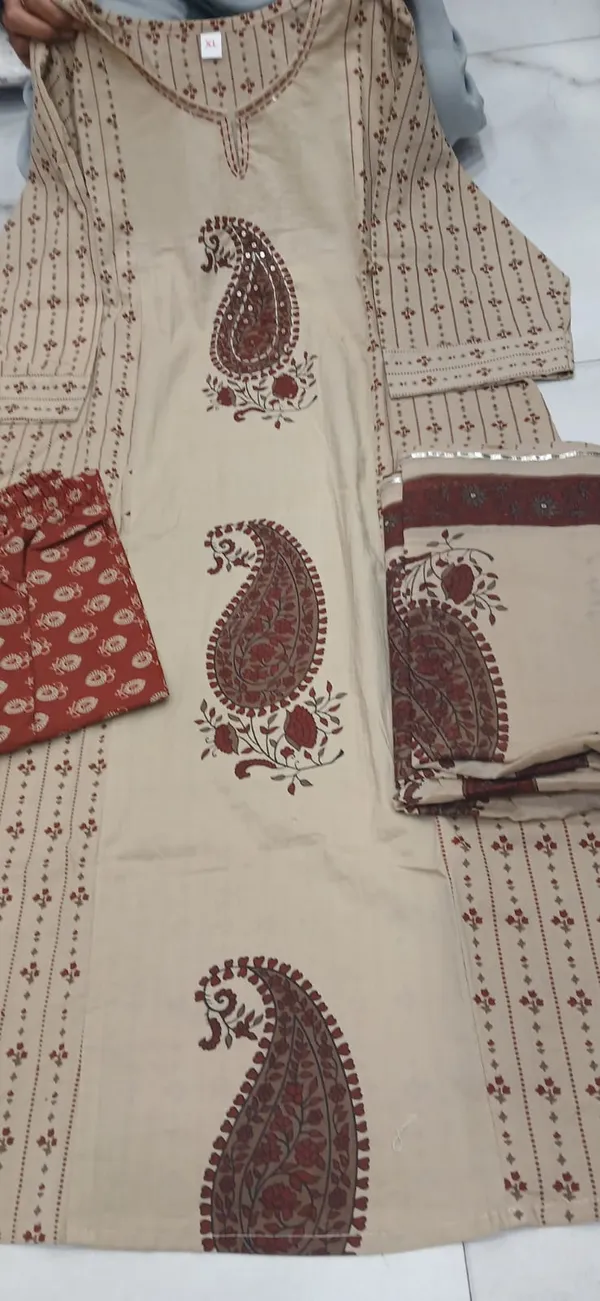 Women_Trendy_Cotton_Cream_Maroon_Kurta_With_Pant_and_Dupatta