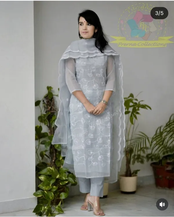 Women_Trendy_Cotton_Grey_Kurta_With_Pant_and_Dupatta