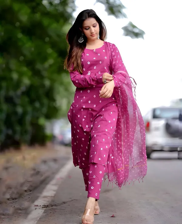 Women_Trendy_Cotton_Purple_Kurta_With_Pant_and_Dupatta