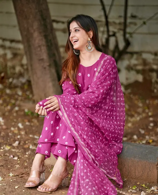 Women_Trendy_Cotton_Purple_Kurta_With_Pant_and_Dupatta