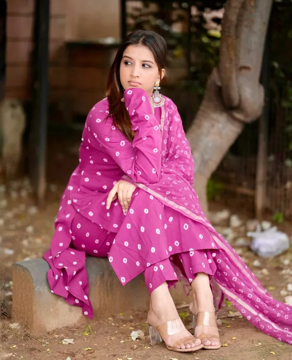 Women_Trendy_Cotton_Purple_Kurta_With_Pant_and_Dupatta