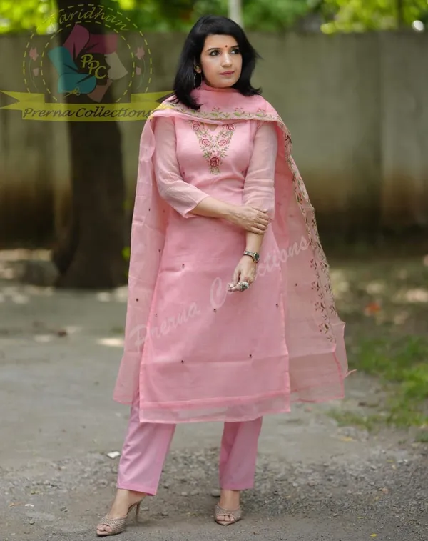 Women_Trendy_Cotton_Pink_Kurta_With_Pant_and_Dupatta