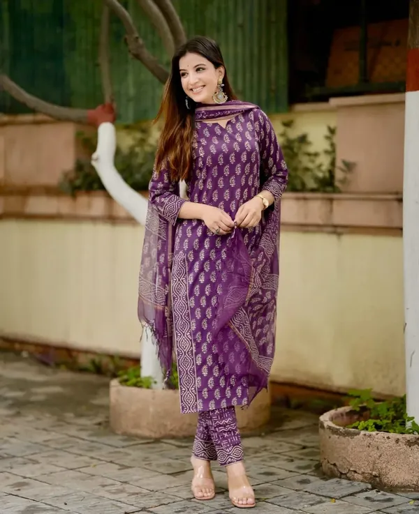 Women_Trendy_Cotton_Purple_Kurta_With_Pant_and_Dupatta