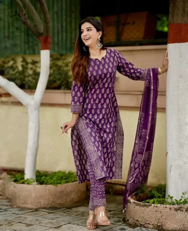 Women_Trendy_Cotton_Purple_Kurta_With_Pant_and_Dupatta