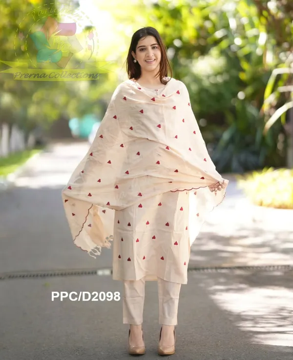 Women_Trendy_Cotton_Cream_Kurta_With_Pant_and_Dupatta