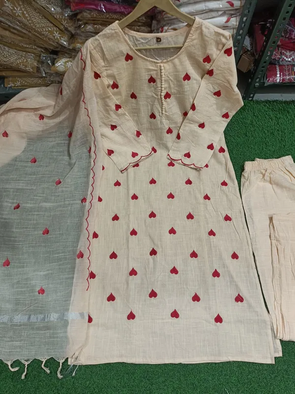 Women_Trendy_Cotton_Cream_Kurta_With_Pant_and_Dupatta