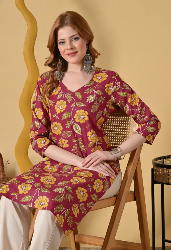 Maroon_Viscose_Rayon_Straight_Floral_Print_Kurta_For_Women