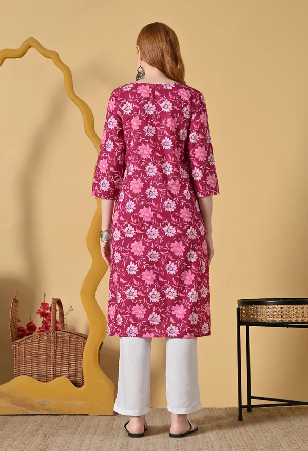 Maroon_Viscose_Rayon_Straight_Floral_Print_Kurta_For_Women