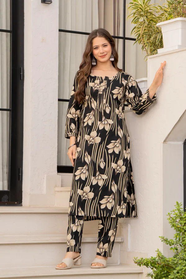 Black_Viscose_Rayon_Floral_Print_Kurta_Set_For_Women