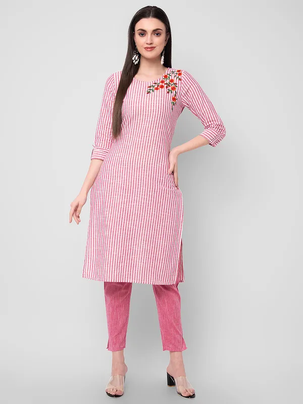 Pink_Viscose_Rayon_Striped_Straight_Kurta_Set_For_Women
