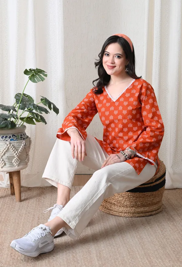 Orange_Viscose_Rayon_Relaxed_Fit_Printed_Short_Kurta_For_Women