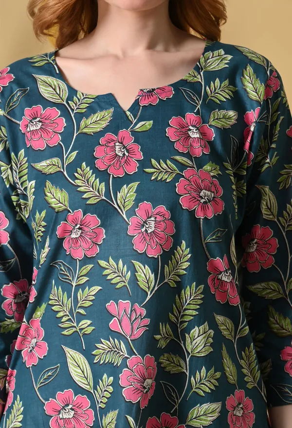 Dark_Green_Viscose_Rayon_Straight_Floral_Print_Short_Kurta_For_Women
