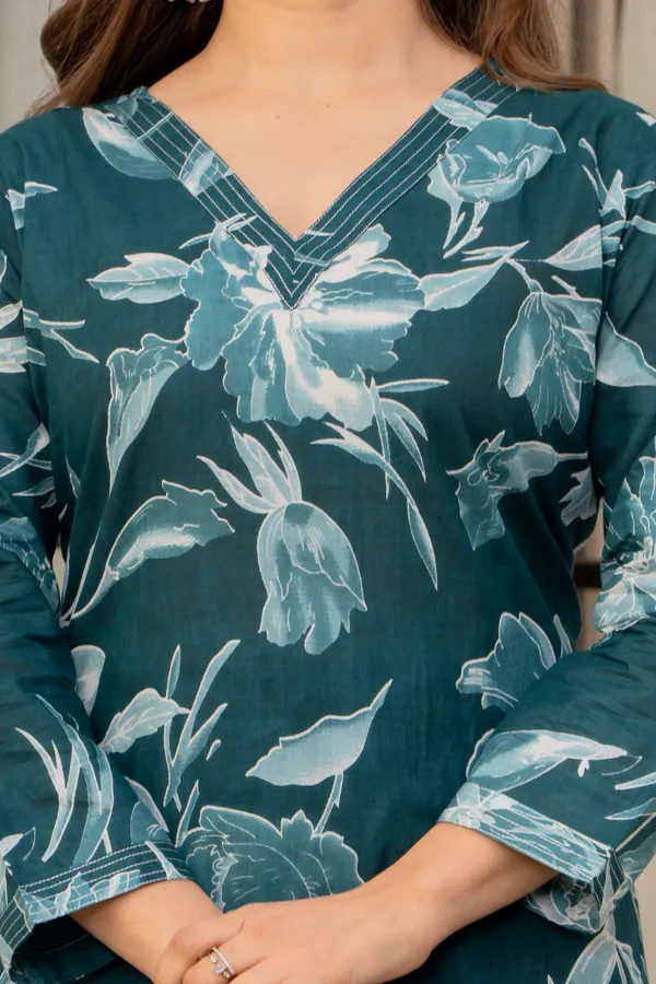 Green_Viscose_Rayon_Printed_Kurta_Pant_Set_For_Women