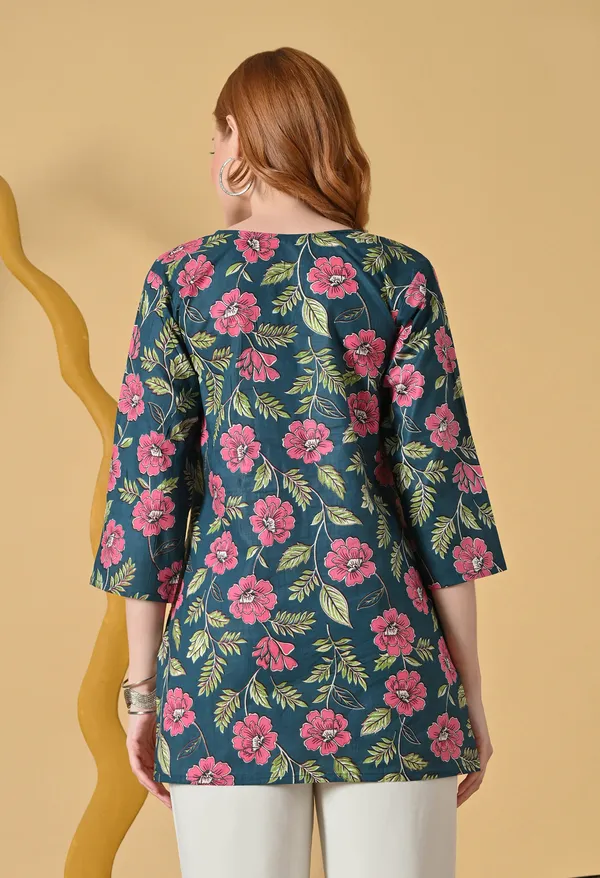 Dark_Green_Viscose_Rayon_Straight_Floral_Print_Short_Kurta_For_Women