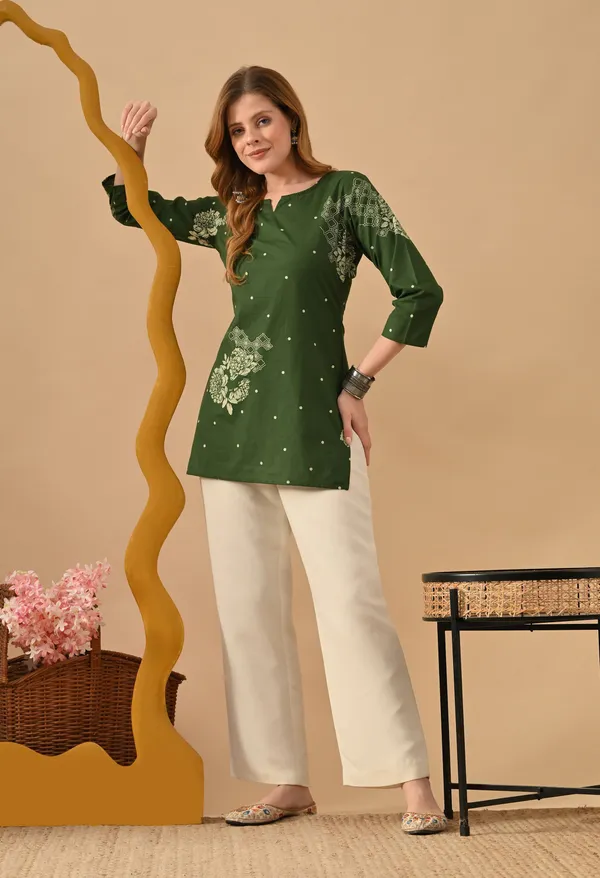 Green_Viscose_Rayon_Embroidered_Straight_Top_For_Women