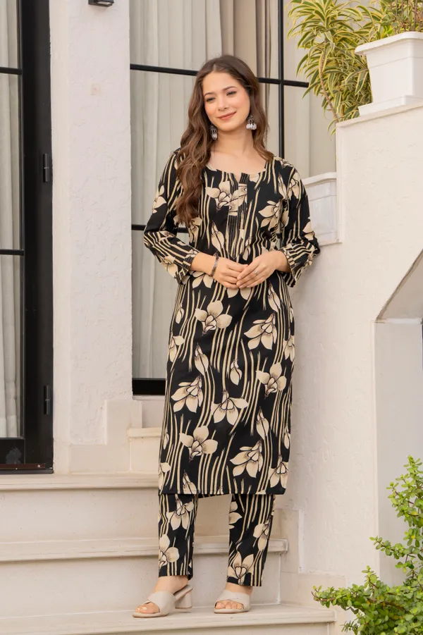 Black_Viscose_Rayon_Floral_Print_Kurta_Set_For_Women
