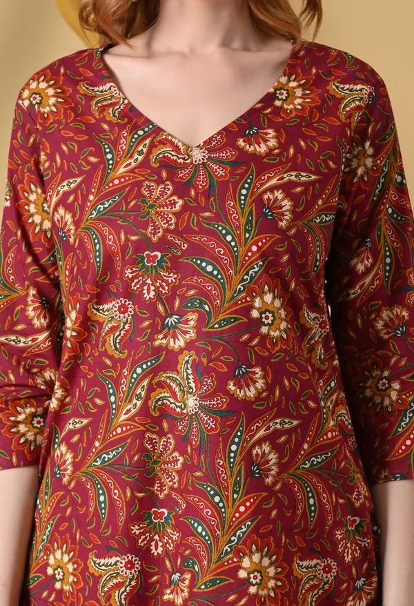 Maroon_Viscose_Rayon_Paisley_Print_Straight_Kurta_For_Women