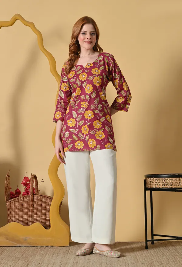 Maroon_Viscose_Rayon_Straight_Floral_Print_Short_Kurta_For_Women