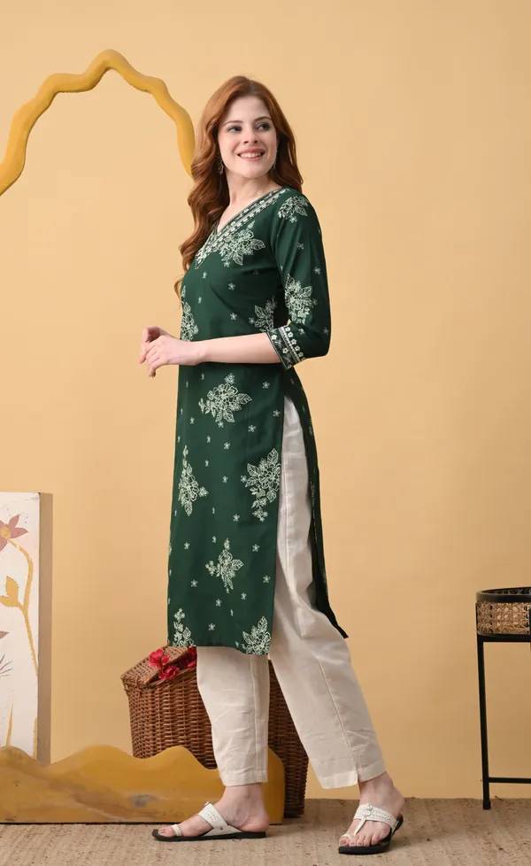 Green_Viscose_Rayon_Embroidered_Kurta_For_Women