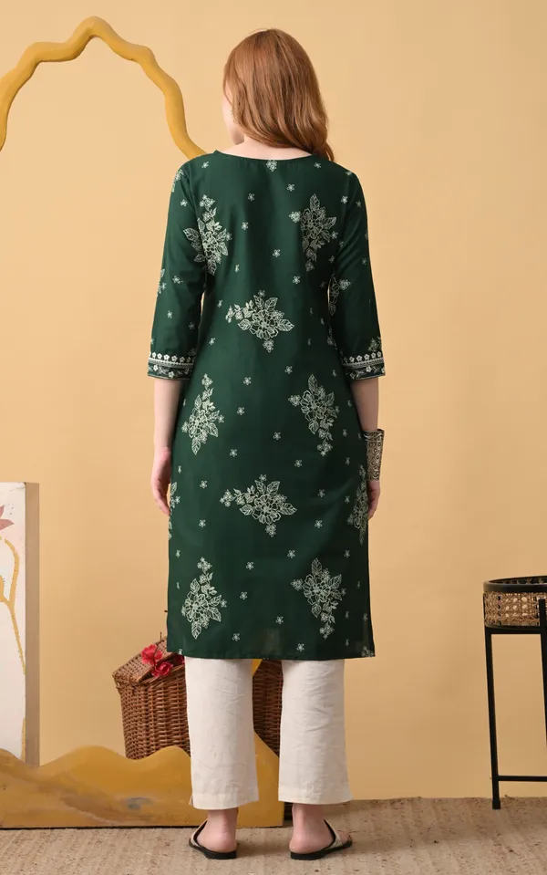 Green_Viscose_Rayon_Embroidered_Kurta_For_Women