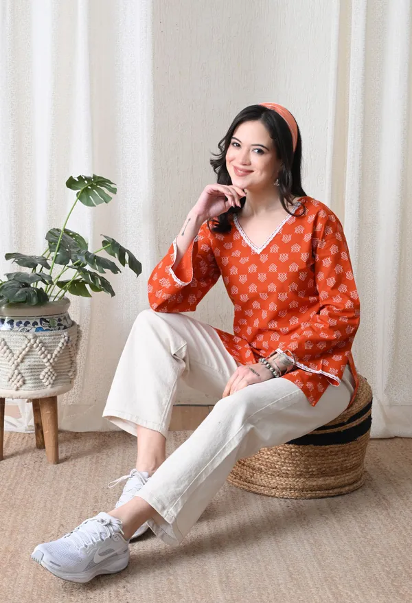 Orange_Viscose_Rayon_Relaxed_Fit_Printed_Short_Kurta_For_Women