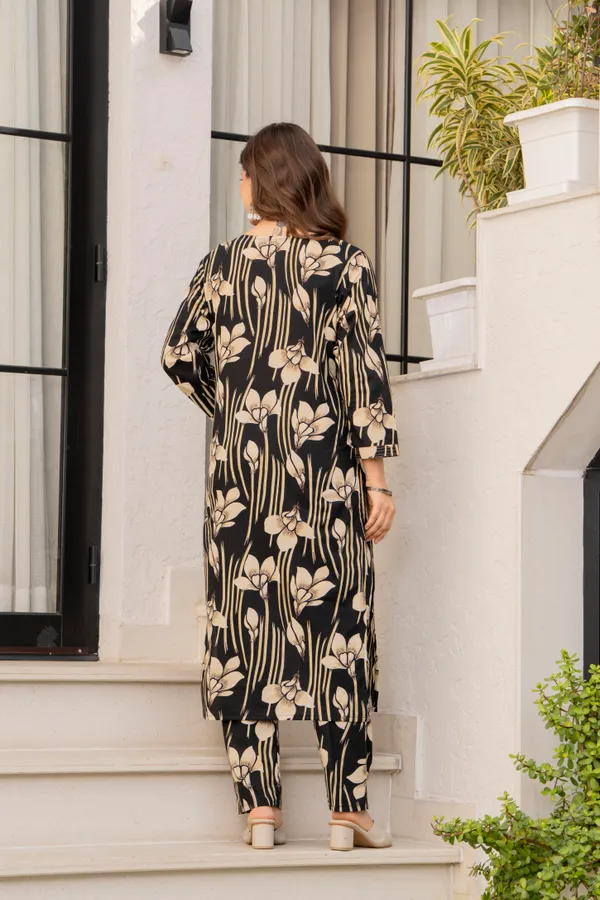 Black_Viscose_Rayon_Floral_Print_Kurta_Set_For_Women