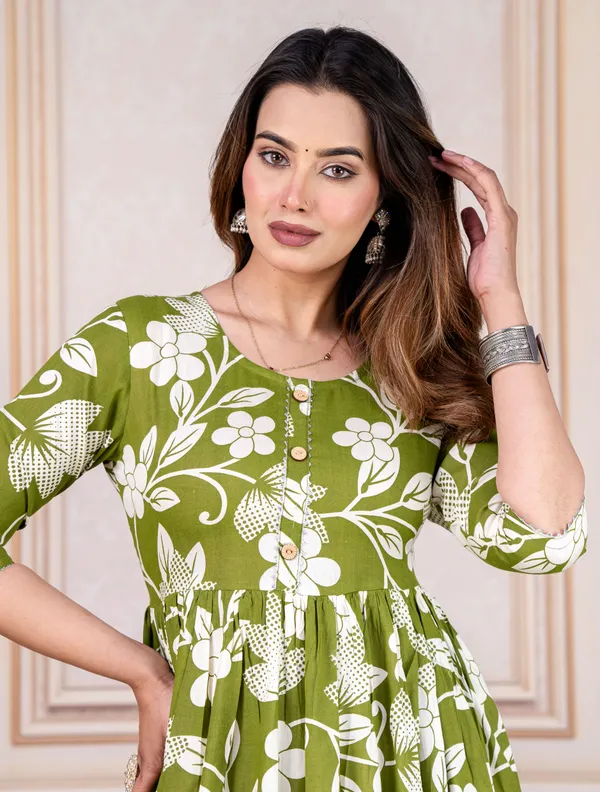 Green_Viscose_Rayon_Floral_Print_Anarkali_Gown_For_Women