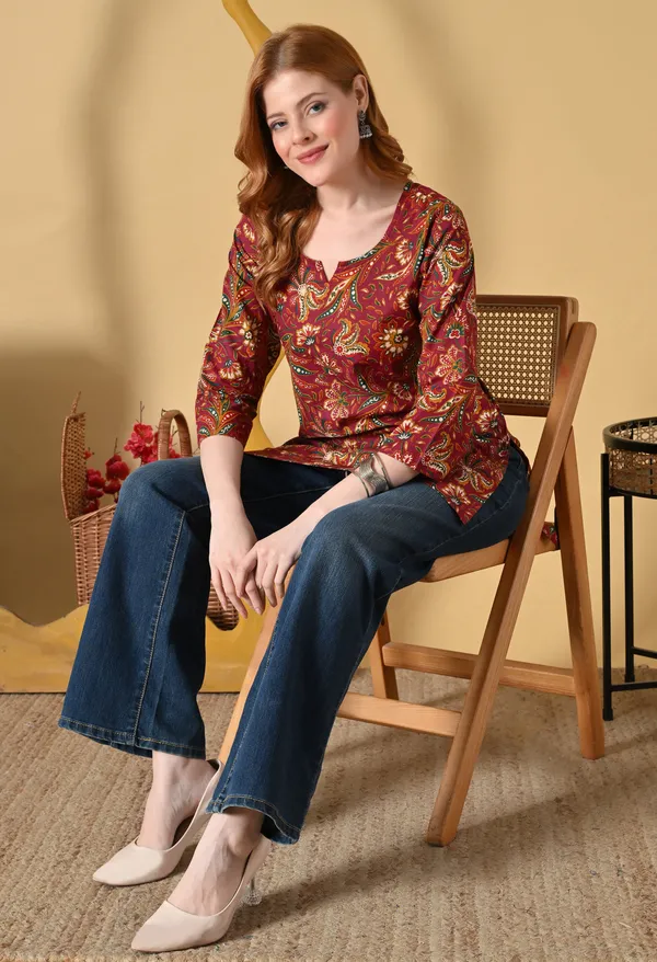 Maroon_Viscose_Rayon_Floral_Print_Straight_Short_Kurta_For_Women