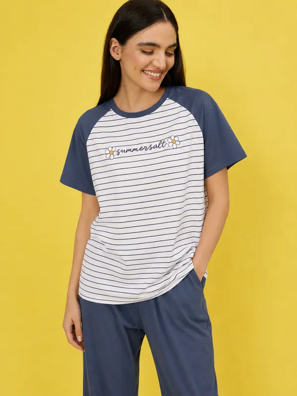 Simple_Pleasure_Navy_Stripe_Lycra_Nightdress_Set_for_Women