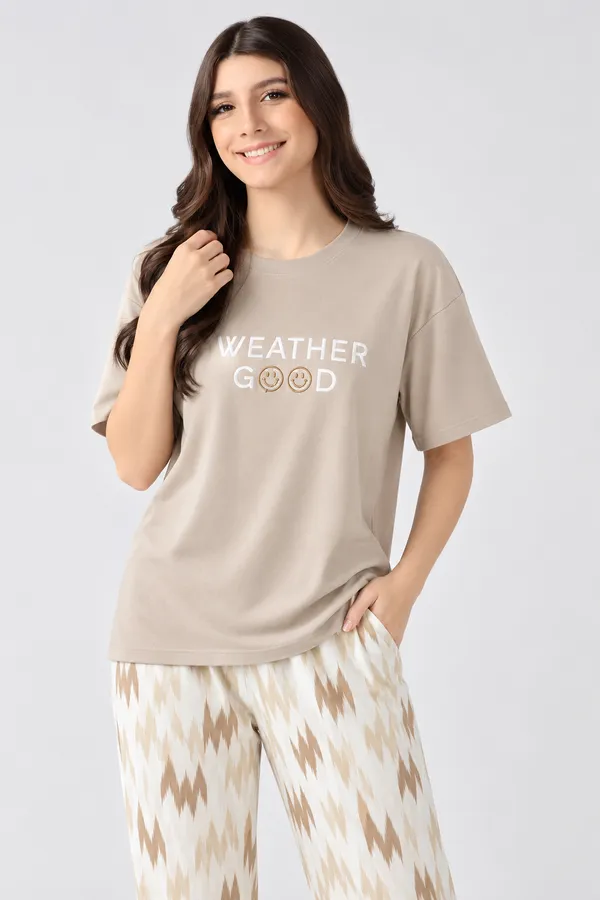 Women’s_Beige_Printed_Night_Suit_Set_–_Oversized_Top_&_Pajama