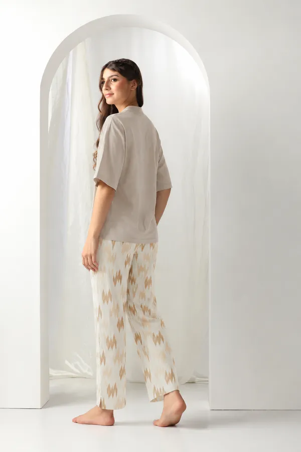Women’s_Beige_Printed_Night_Suit_Set_–_Oversized_Top_&_Pajama
