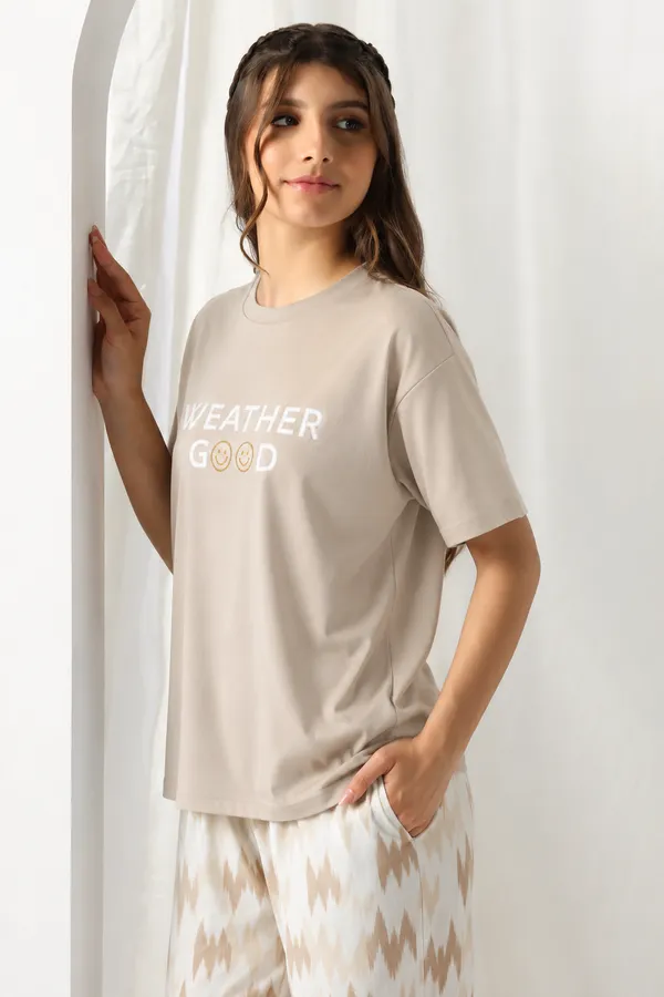 Women’s_Beige_Printed_Night_Suit_Set_–_Oversized_Top_&_Pajama