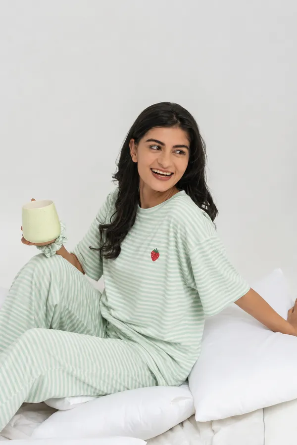 Women’s_Green_&_White_Striped_Cotton_Night_Suit_Set