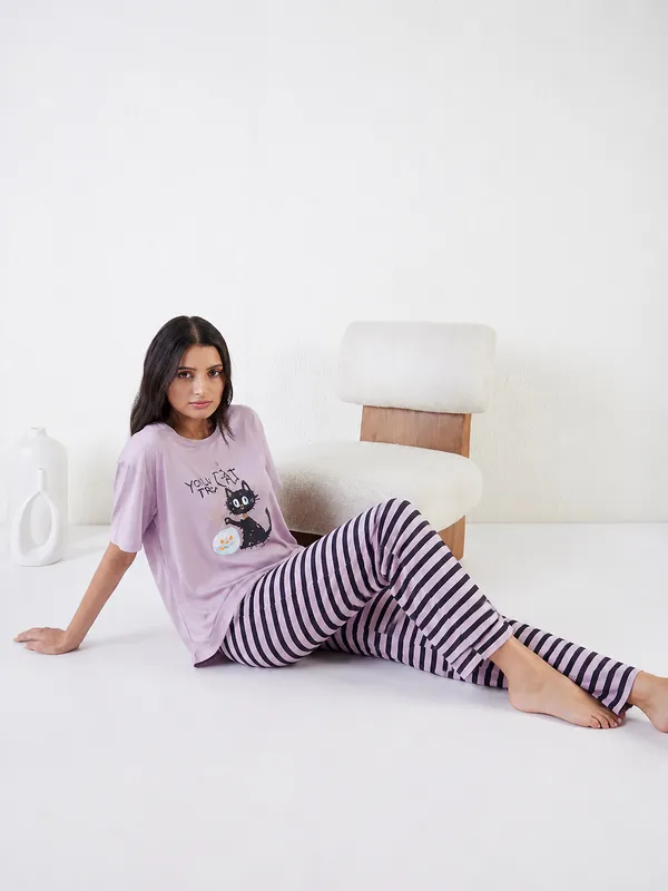 Women’s_Lavender_Cat_Printed_Night_Suit_Set_–_Striped_Pajama