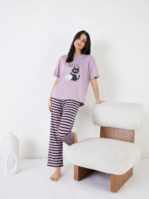 Women’s_Lavender_Cat_Printed_Night_Suit_Set_–_Striped_Pajama